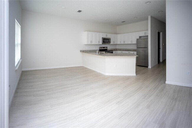 Building Photo - 2148 Penny Ln