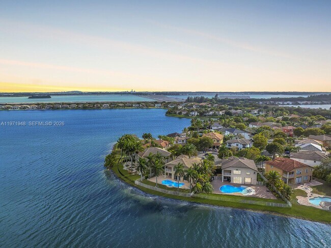 Building Photo - 5028 SW 170th Ave