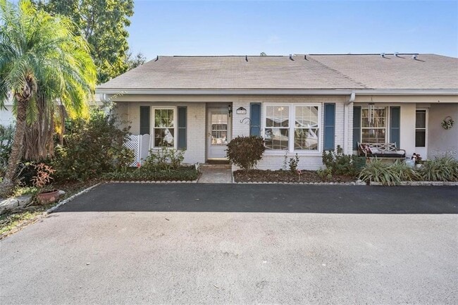 Building Photo - 364 Gloucester St