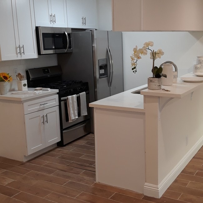 All new Frigidaire appliances. - 4727 W 147th St