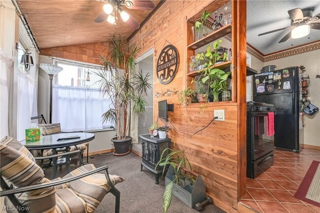 Building Photo - 1501 E 248th St