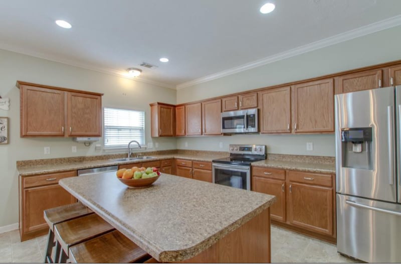 Building Photo - 379 Sarava Ln