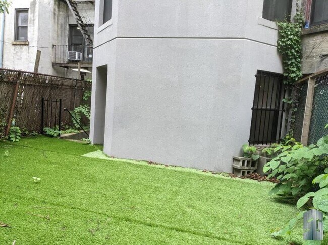 Building Photo - 1 bedroom in BROOKLYN NY 11216