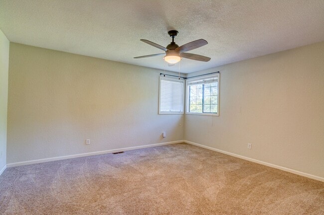 Building Photo - Beautiful Westside Oak Harbor Home Near Sunset Beach – 3 Bed + Bonus Room