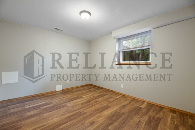 Building Photo - 11902 W Jamesburg St