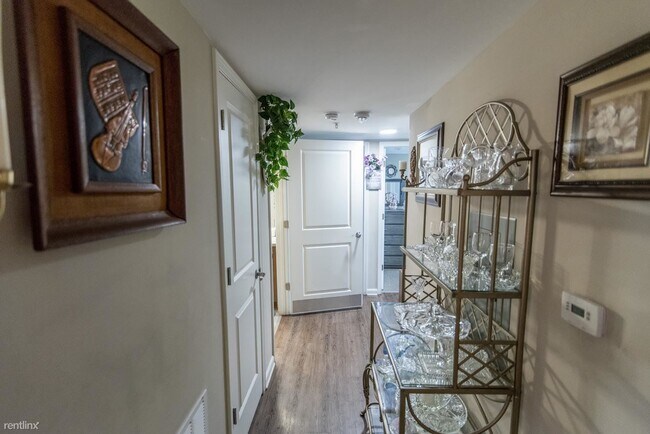 Building Photo - 3 br, 2 bath Townhome - Butler Crossing II