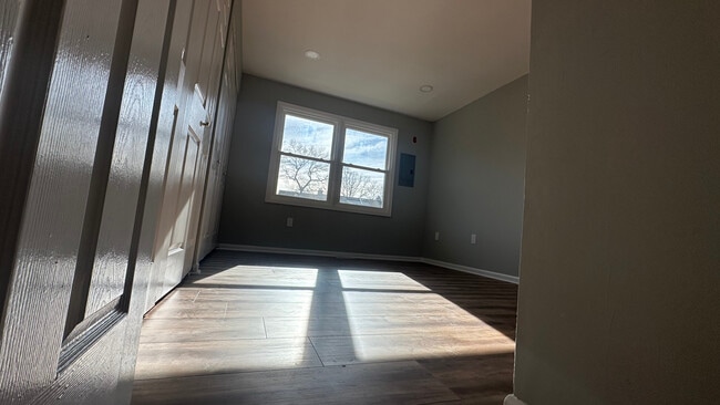 Building Photo - 53 Scotch Pine Dr