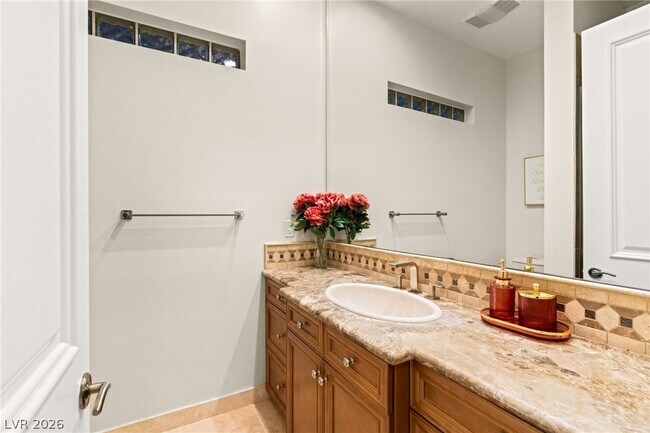 Building Photo - 1635 Liege Dr