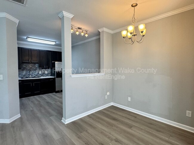 Building Photo - 1221 Canyon Rock Court