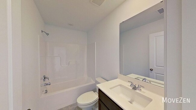 Building Photo - 828 Basswood Gln Trl