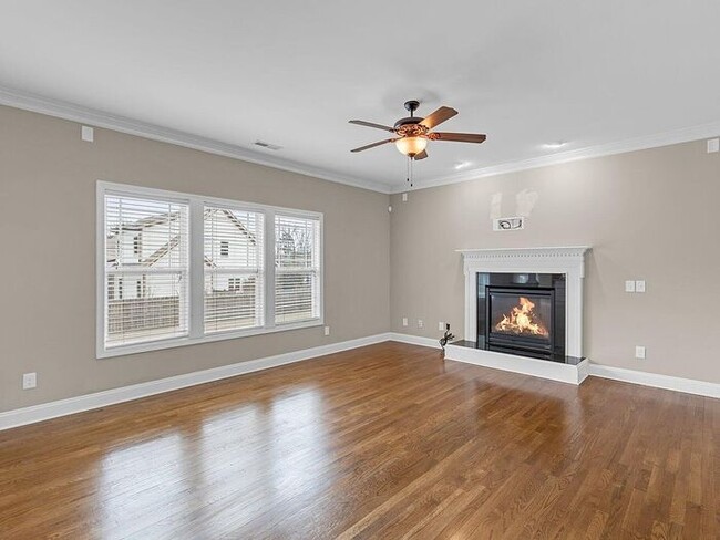 Building Photo - Build Equity While Leasing - Lease and Own...