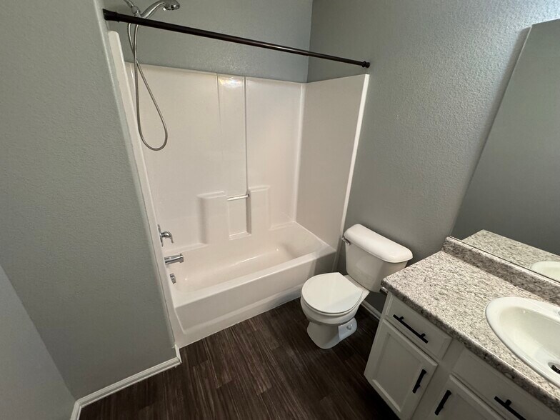 Building Photo - 4738 Painted Sky Vw