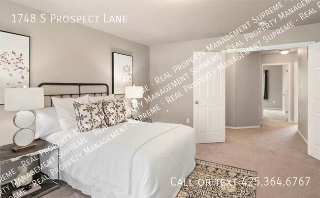 Building Photo - 1748 S Prospect Ln