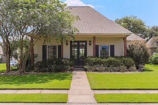 Building Photo - 10336 Springrose Ave
