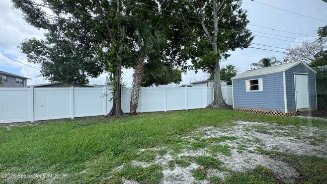 Building Photo - 2137 Laden Rd