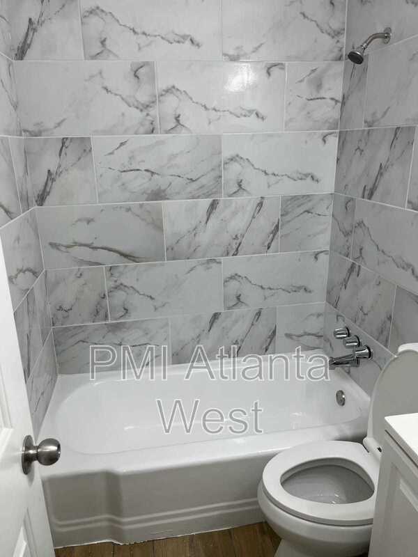 Building Photo - 6480 Raymond Dr