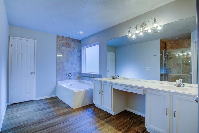 Building Photo - 15 White Bark Pl