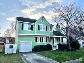 Building Photo - 3 Bedroom 2.5 Bathroom Home w/ 1 car garag...