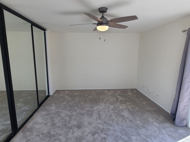 Building Photo - Spacious Two story 3 bed 2.5 baths + 2 car garage in great school district.