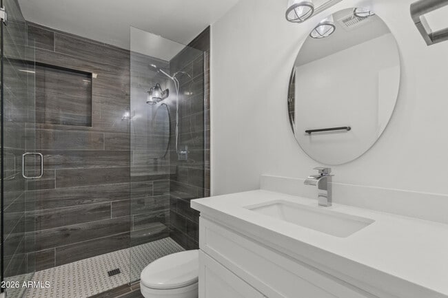 Building Photo - 3938 E Cheery Lynn Rd