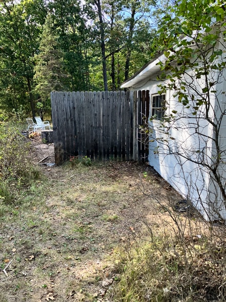 Building Photo - 4592 Wilson Rd