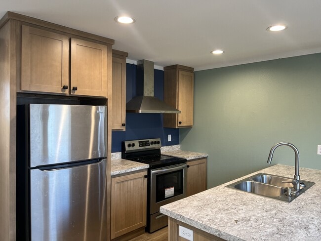 Building Photo - 1416 Huntley