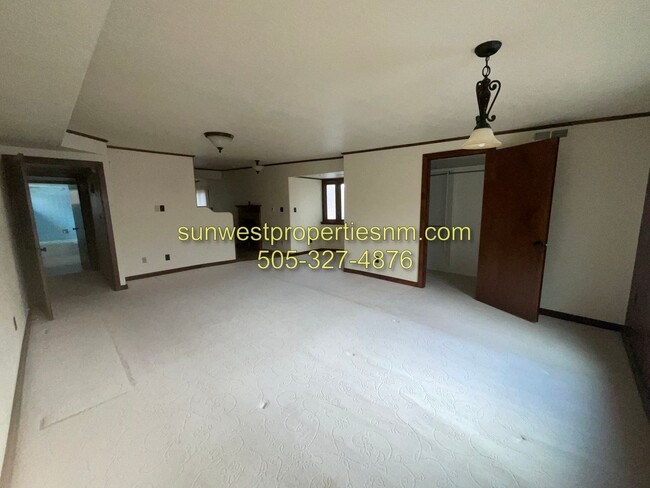 Building Photo - 3 Bedrooms, 3 Bathroom, 2 Story Home with ...