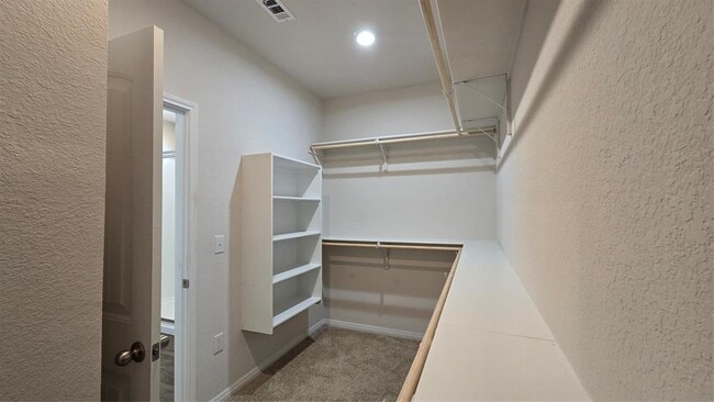 Building Photo - 313 Charles Trl