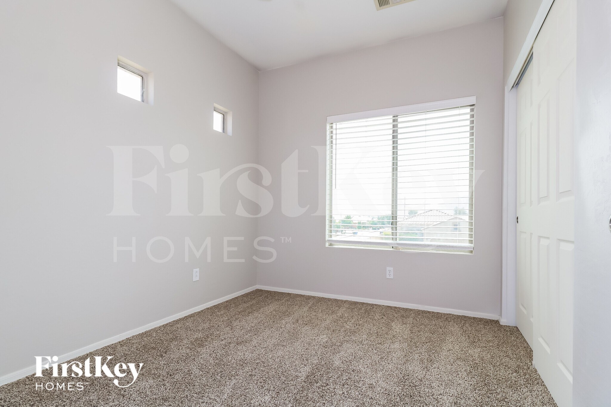 Building Photo - 9918 W Bloch Rd