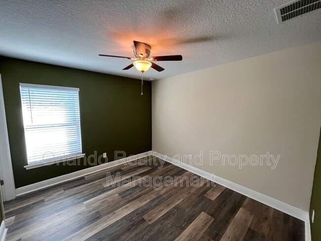 Building Photo - 2697 E Washington St