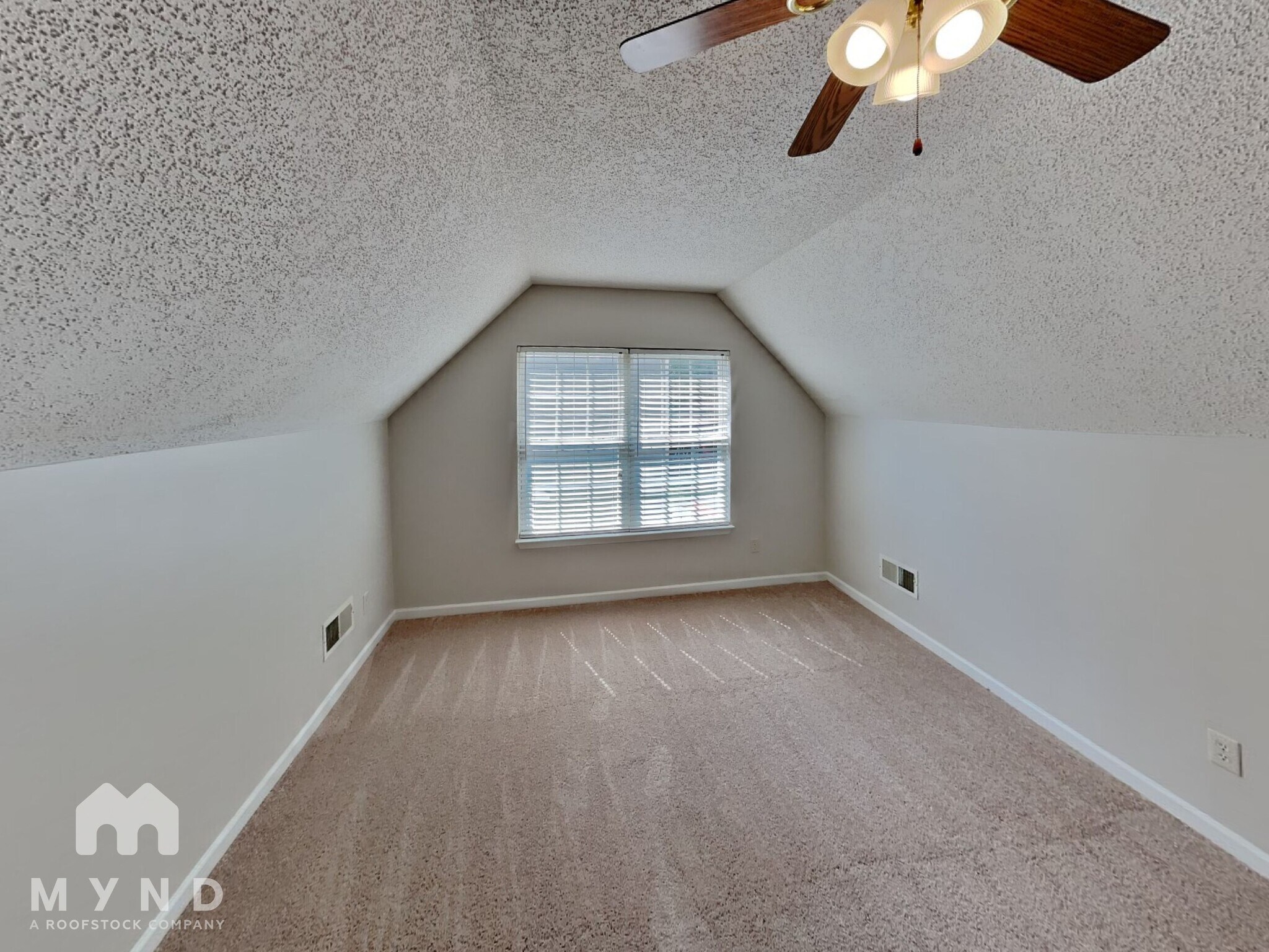 Building Photo - 6027 Briggs Dr