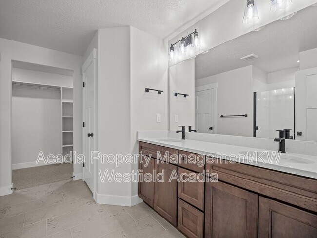 Building Photo - 1945 N 4260 W