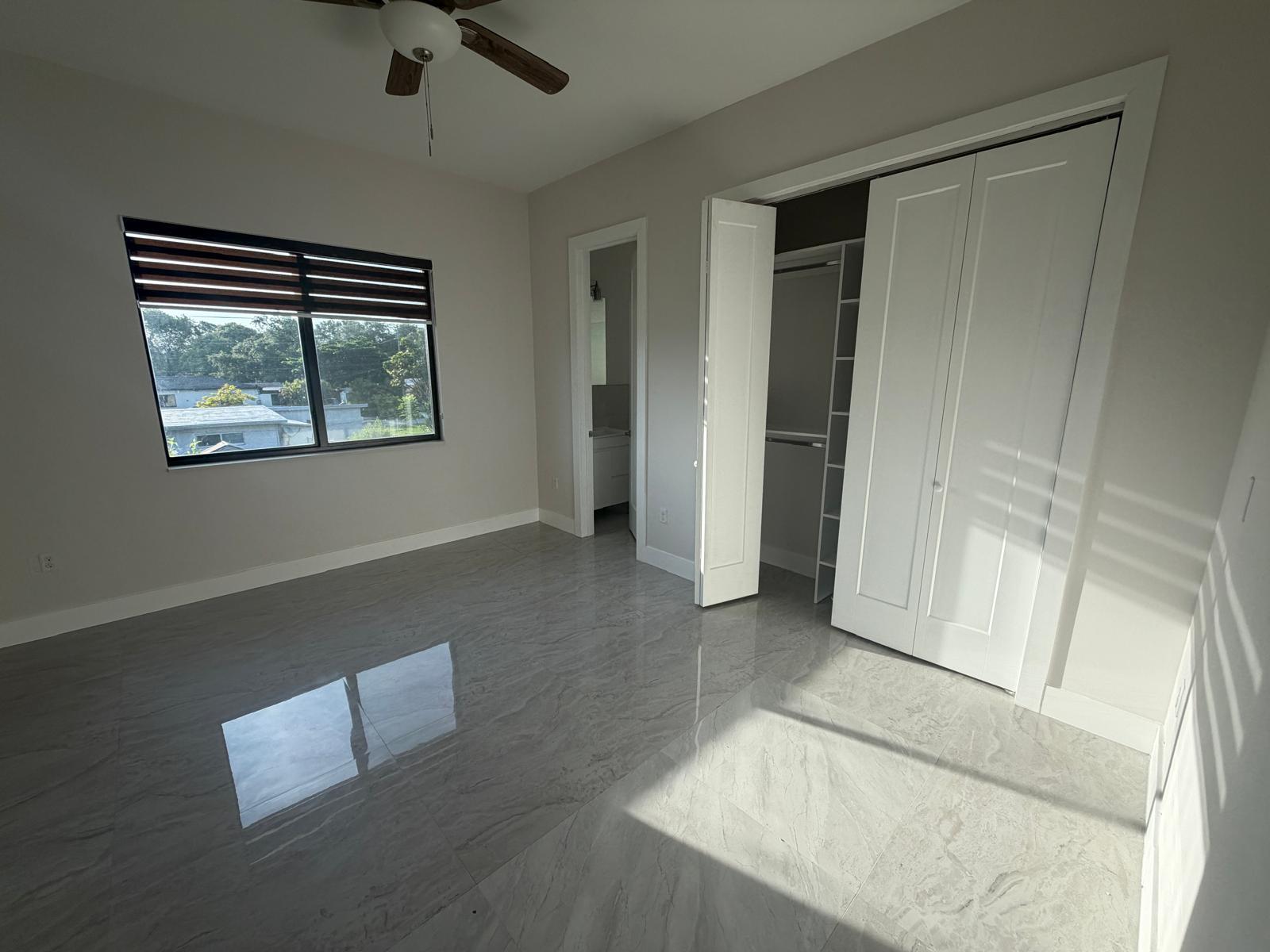 Building Photo - 6422 Coral Way