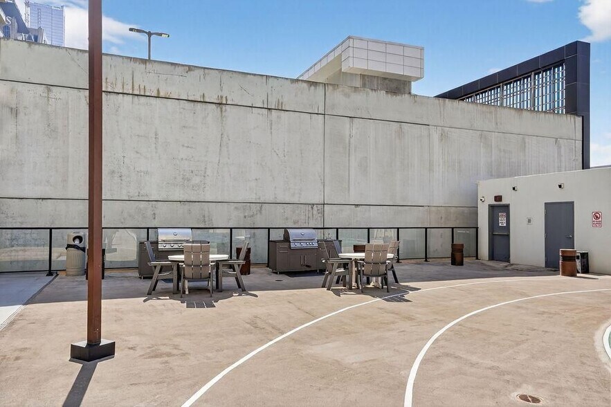 Building Photo - 1280 W Peachtree St NW