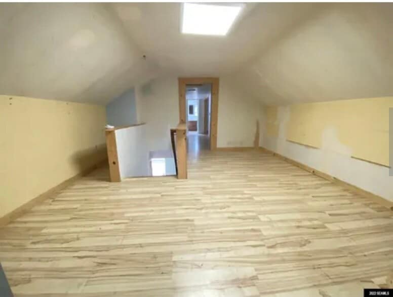 Building Photo - 759 Deermount St