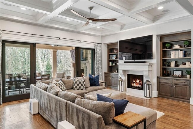 Building Photo - 5265 Peachtree Dunwoody Rd NE