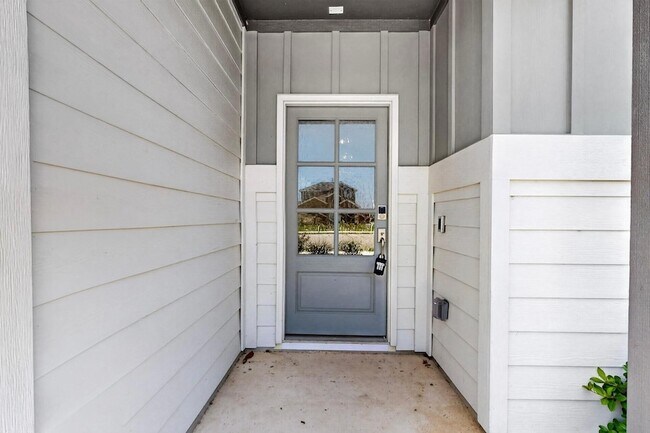 Building Photo - 13817 Gilwell Dr