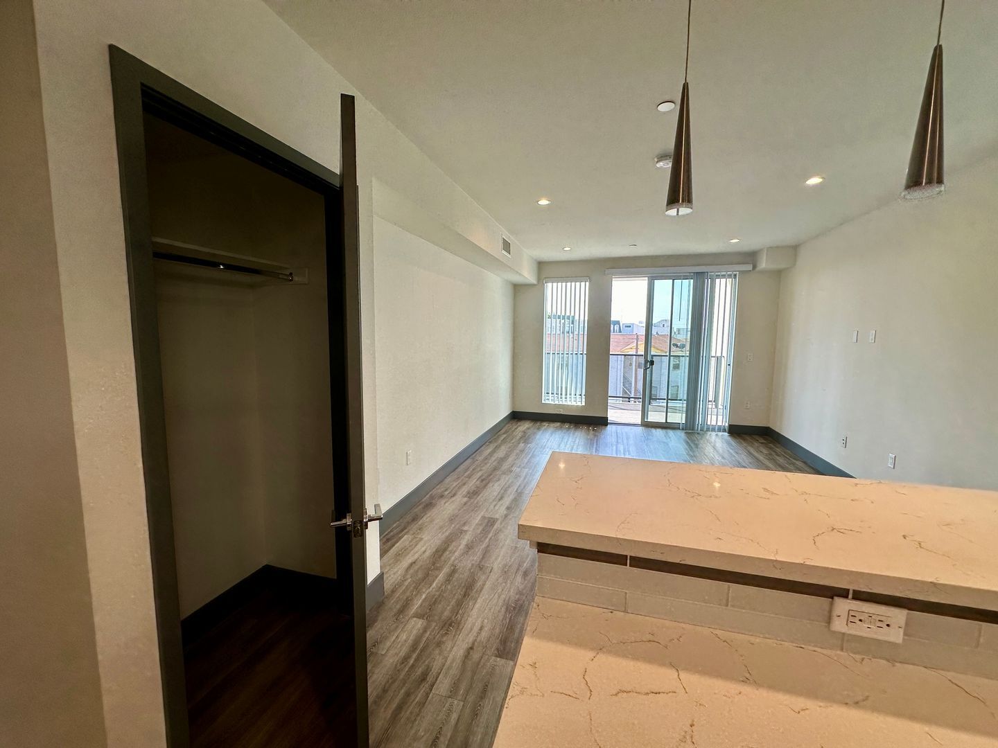 Building Photo - 6923 Kittyhawk Ave