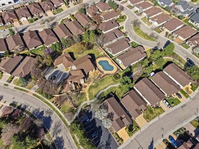 Building Photo - 5850 N Rio Lomas Ave