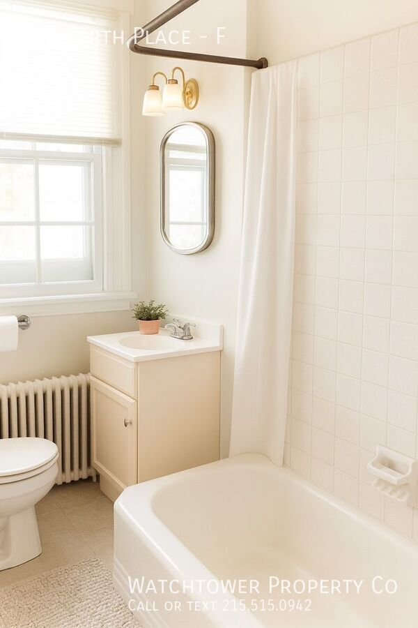 Building Photo - 676 Perth Pl