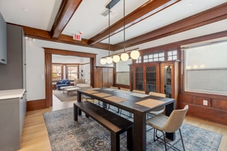 Building Photo - 1022 G St