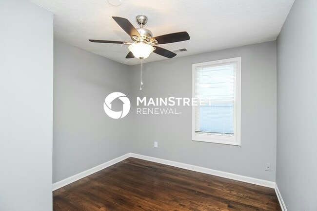 Building Photo - 3 Bedroom Pet-Friendly Home in Kansas City...