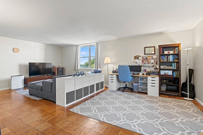 Building Photo - 6040 JFK Blvd E