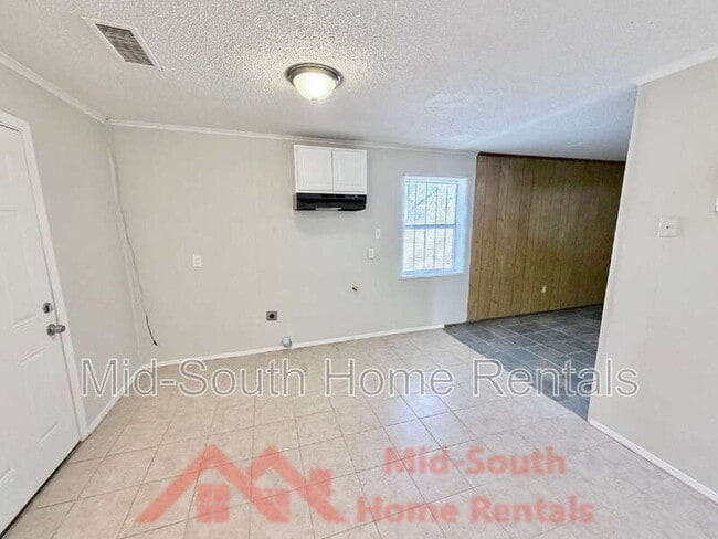 Building Photo - 3205 Madewell St