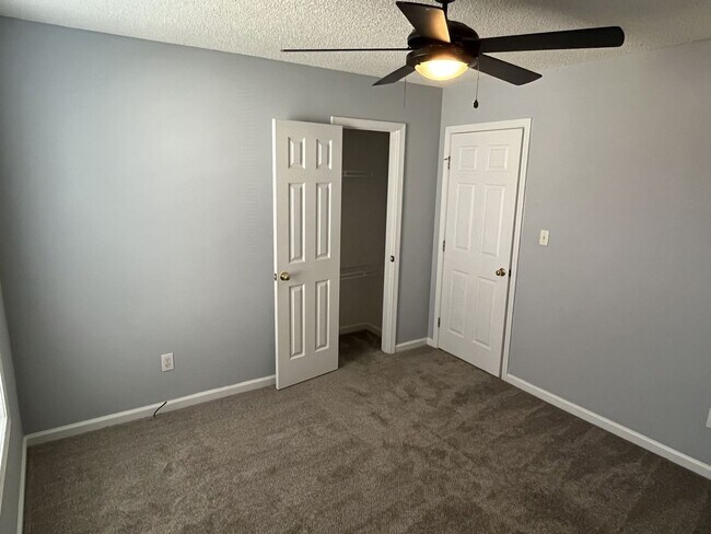 Building Photo - Great 3 Bed, 2 Bath Ranch home in Concord'...