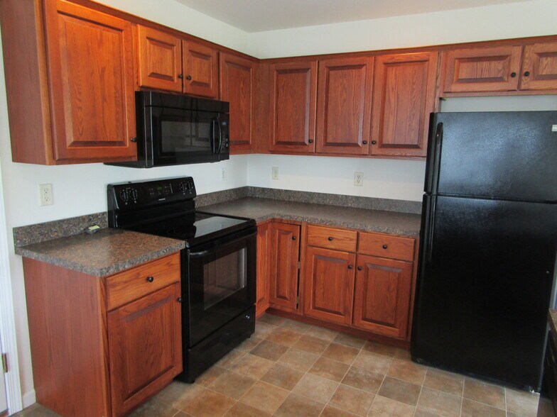 Building Photo - 318 Mount Olive Ln