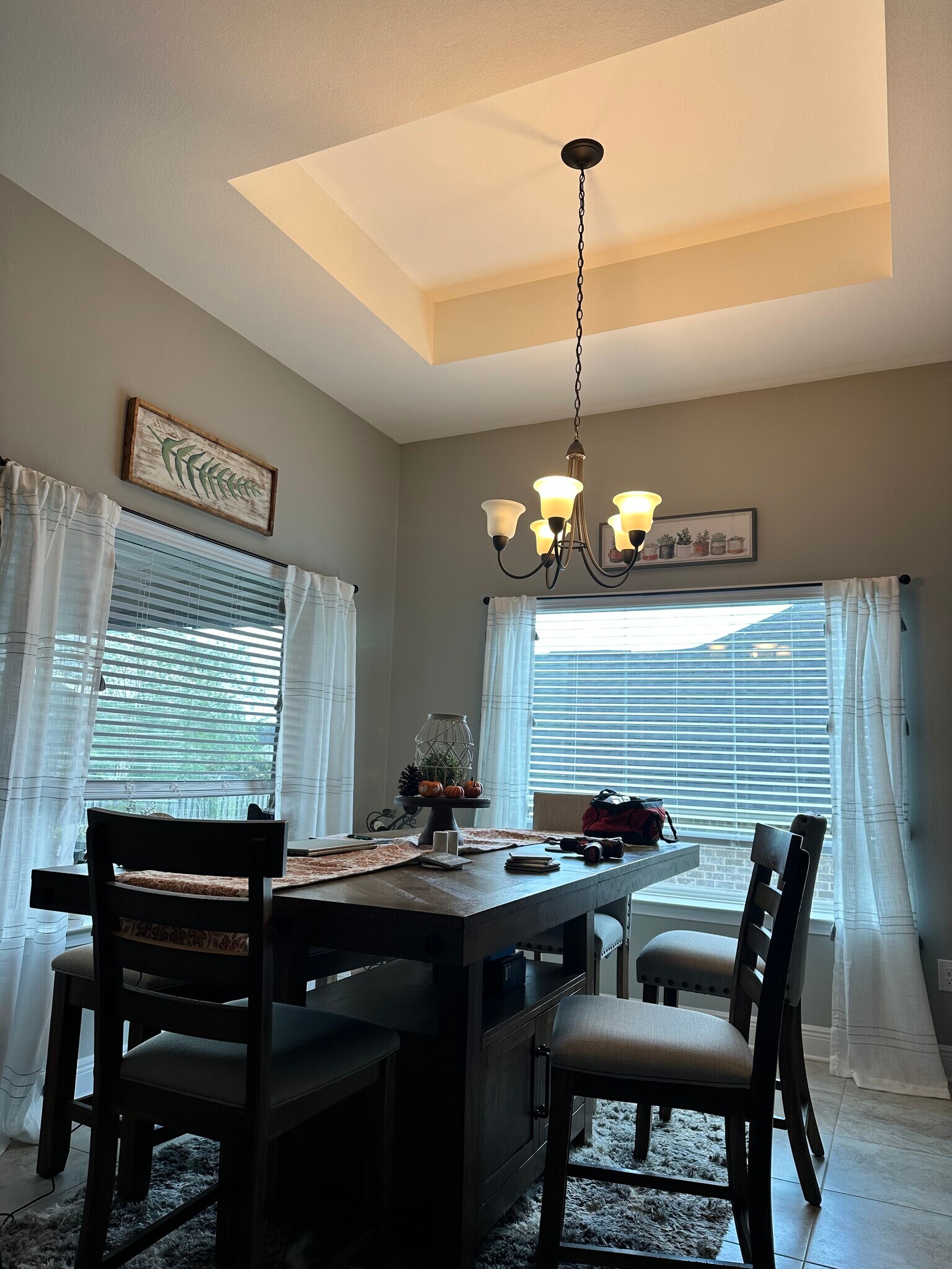 Building Photo - 5767 Dunridge Dr