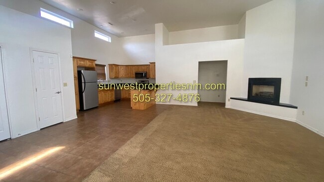 Building Photo - 3 Bedroom, 2 Bathroom Condo with 2 Car Gar...