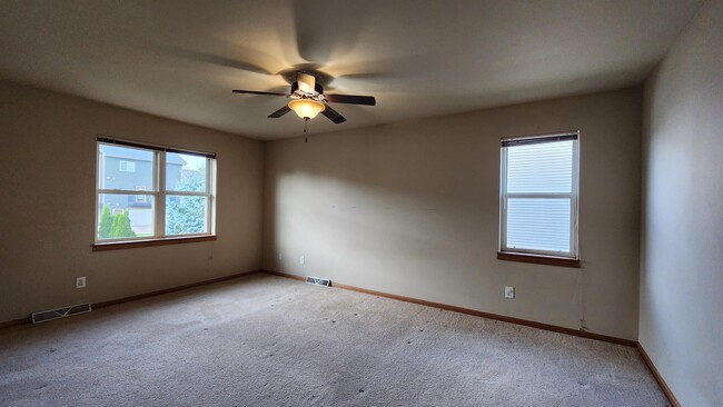 Building Photo - 9412 Briar Haven Dr