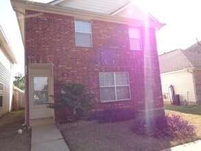 Building Photo - 6440 Mountain Pines Ln